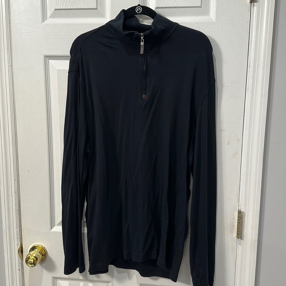 Turtle neck sweatshirt.